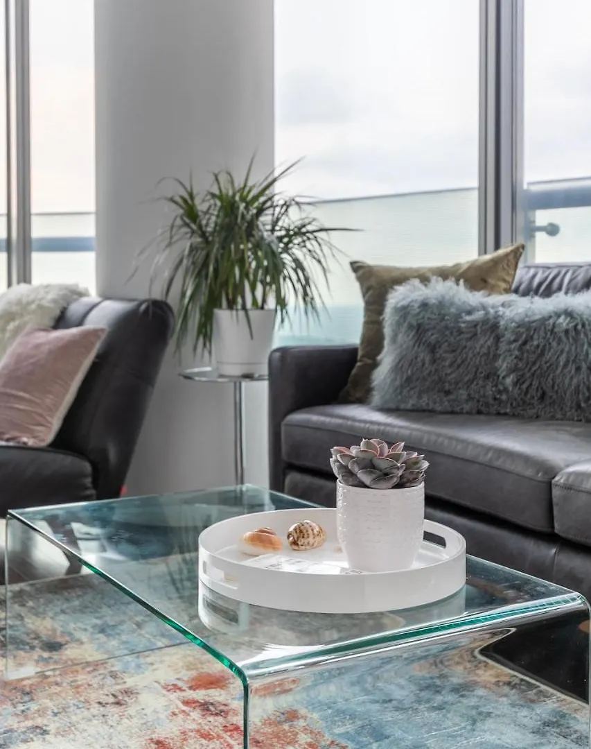 Executive Corner Suite With Panoramic View Toronto